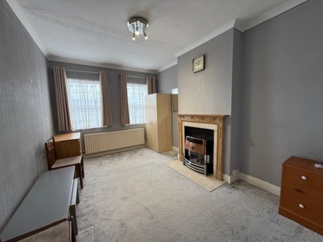 Property photo 1 of 10 6