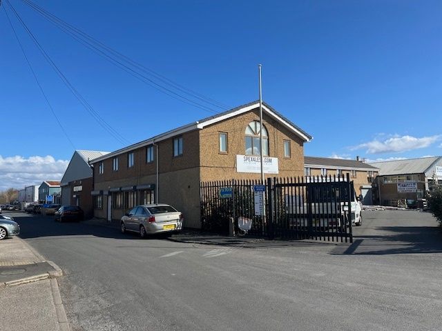 Property photo 2 of 15