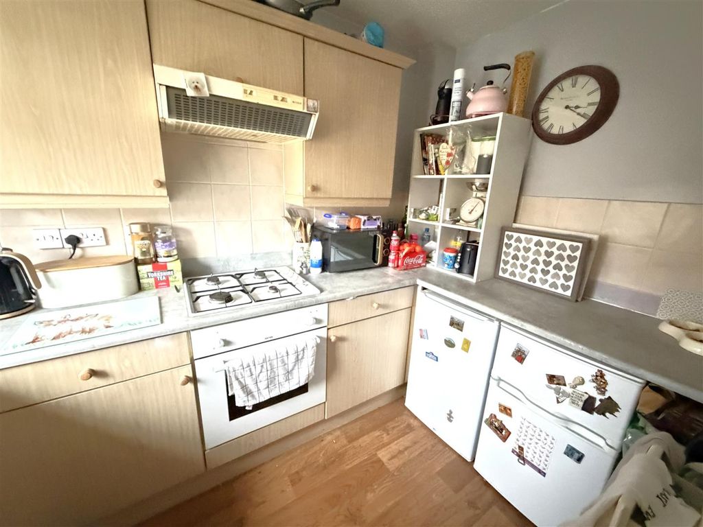 Property photo 2 of 18 Img_2076.Jpg