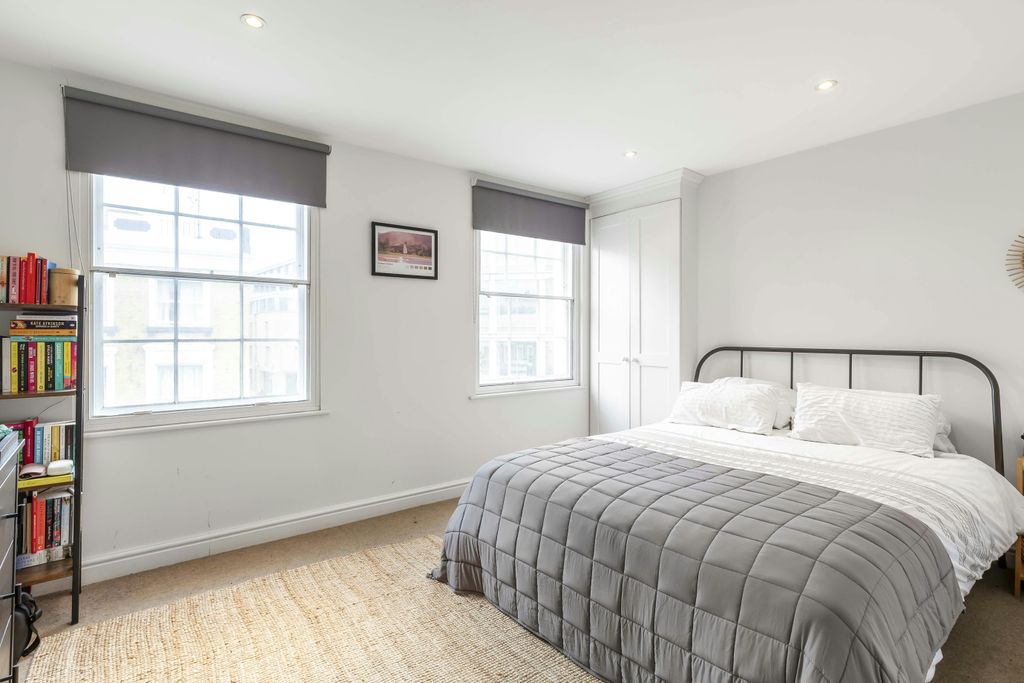 Property photo 3 of 9 Daniel_Watneycaledonian_Road9.Jpg