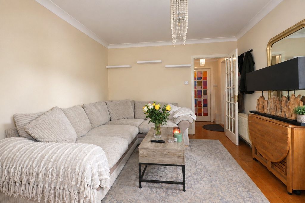Property photo 3 of 15 Picture No. 20