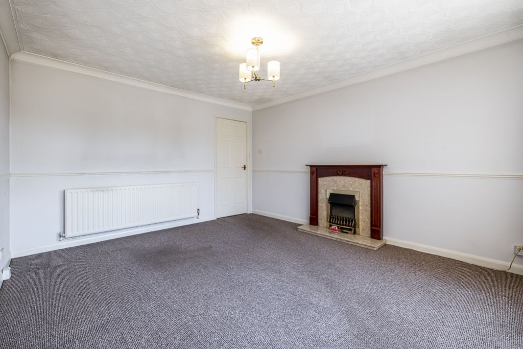 Property photo 2 of 16 24A Churchill Drive (Fishtoft)-11