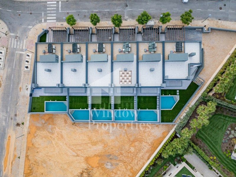 Property photo 1 of 61