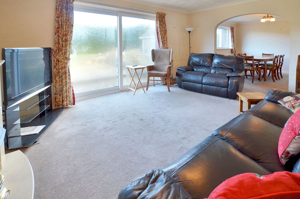 Property photo 3 of 30