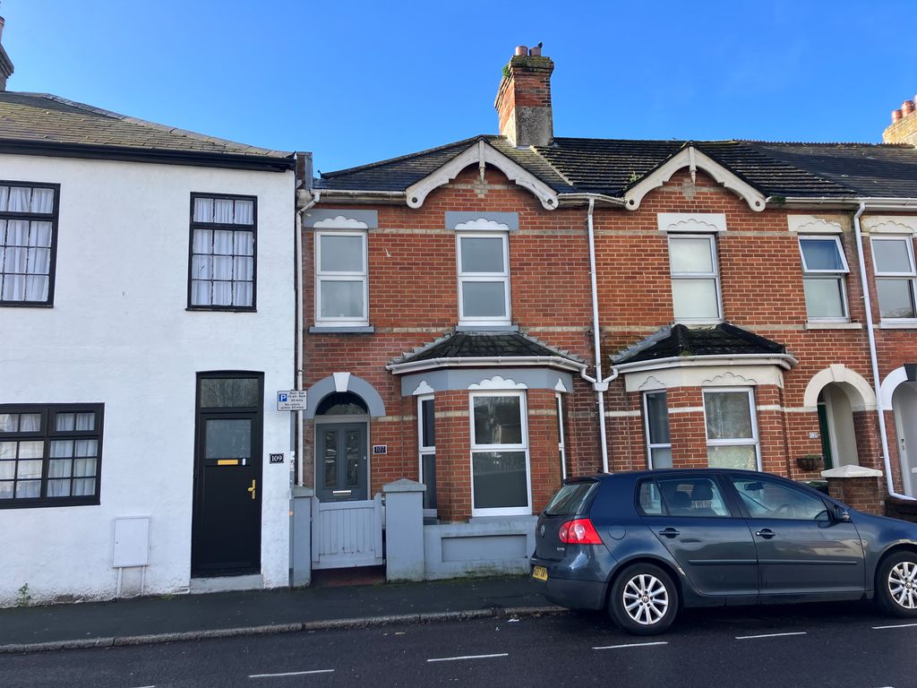 Property photo 2 of 21