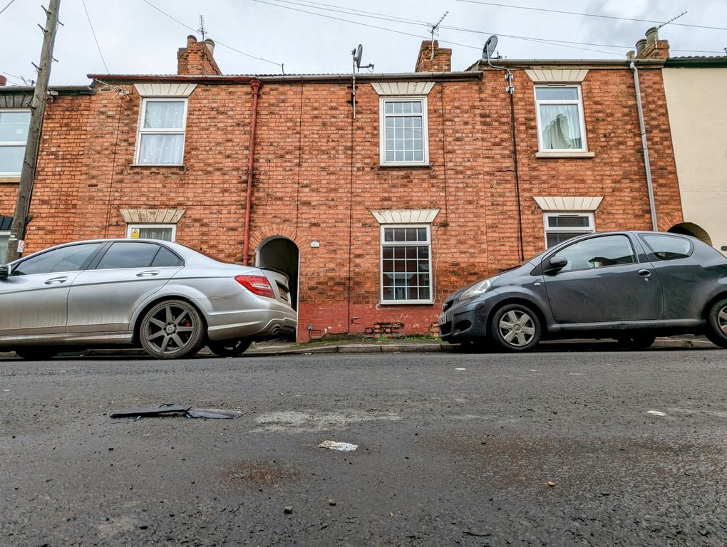 Property photo 1 of 8 Front