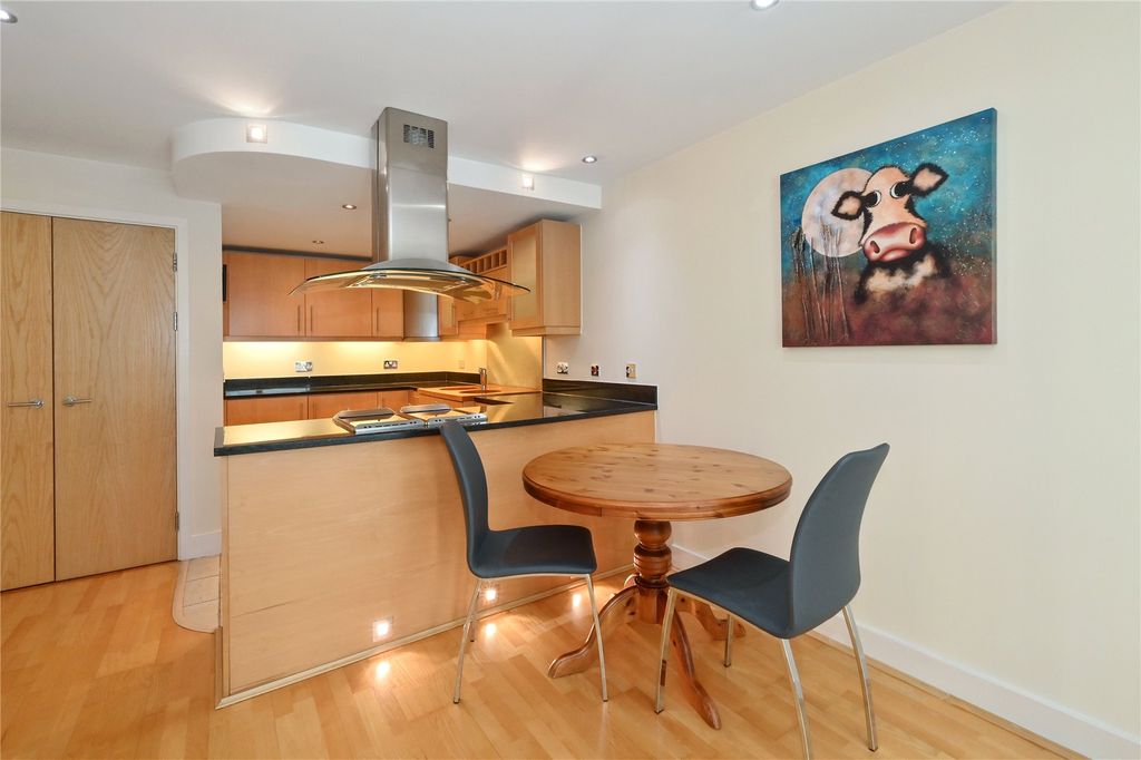 Property photo 3 of 13 Picture No. 06