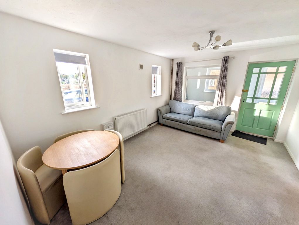 Property photo 3 of 13
