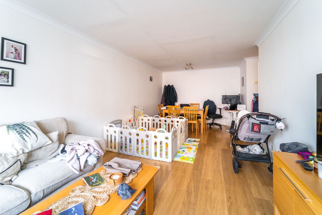 Property photo 3 of 12 Ndb04754