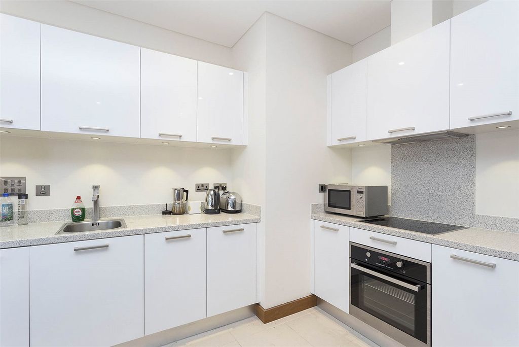 Property photo 2 of 9 Picture No. 07