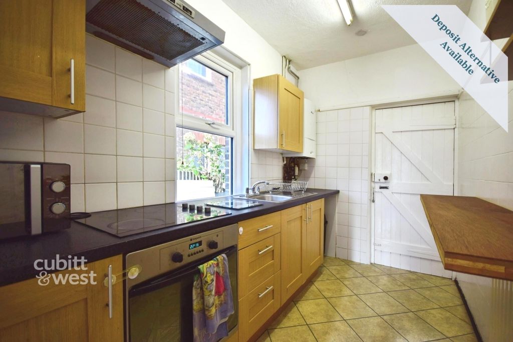 Property photo 2 of 9 26 Cavendish - 6