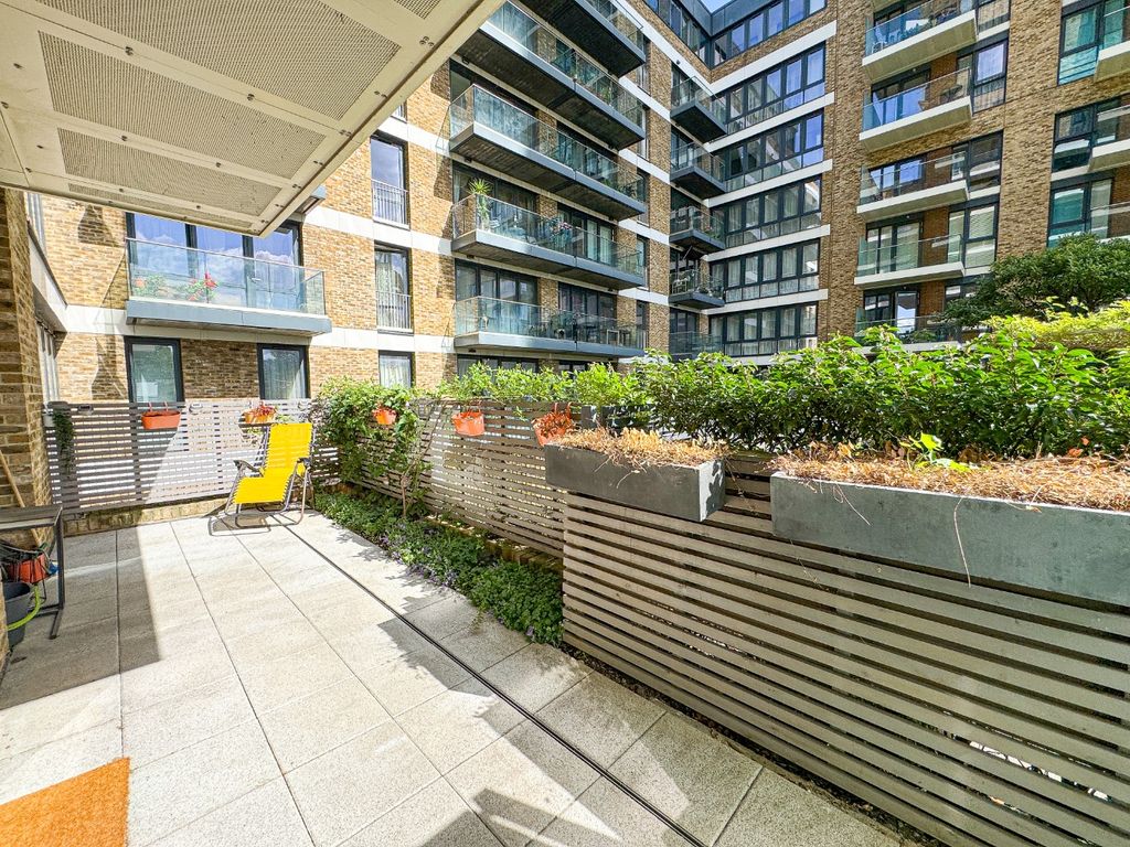 Property photo 1 of 18 4457923