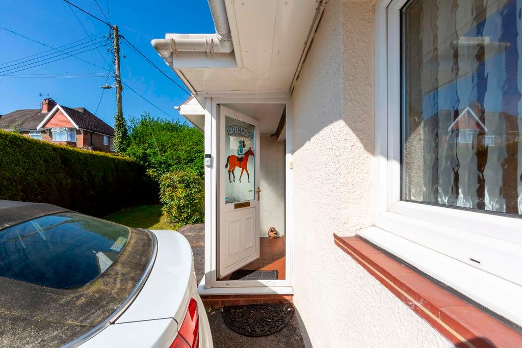 Property photo 2 of 42
