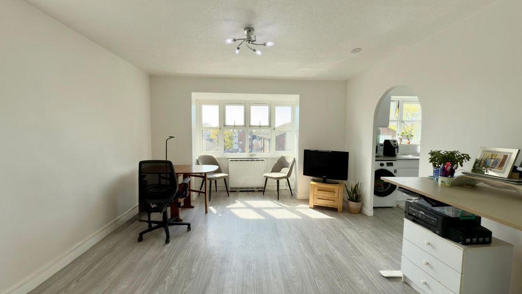Property photo 2 of 10 12.Jpg
