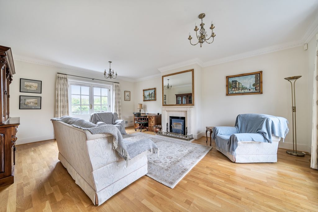 Property photo 2 of 23 1333732-12-6890Da807B3Bd