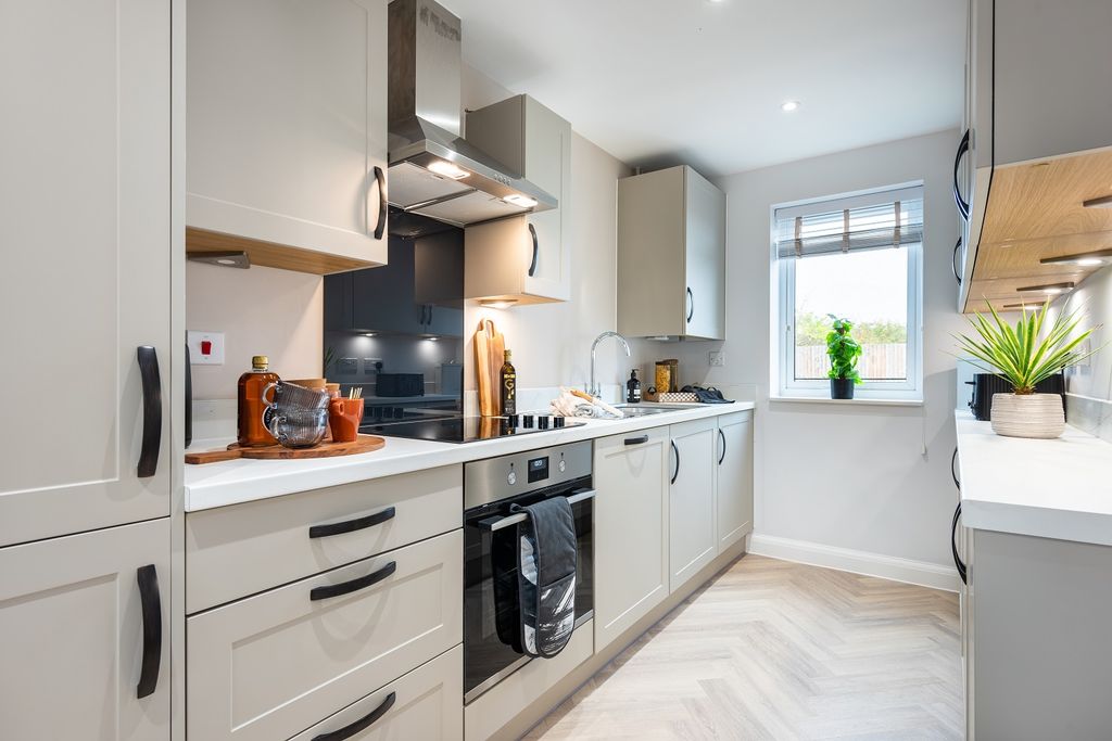 Property photo 2 of 9 BDW Cambs Darwin Green Bh Stambourne Special Kitchen