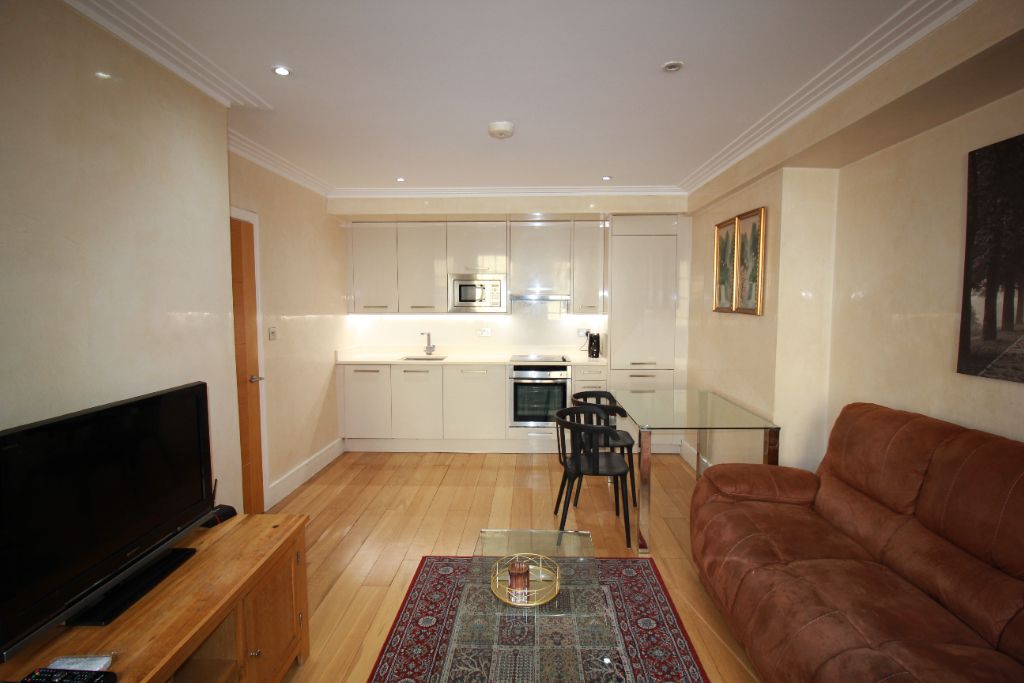 Property photo 1 of 8 Image