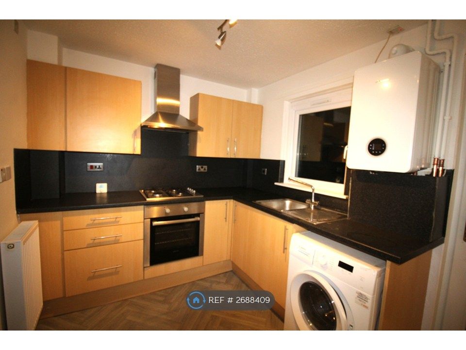 Property photo 2 of 10 Kitchen