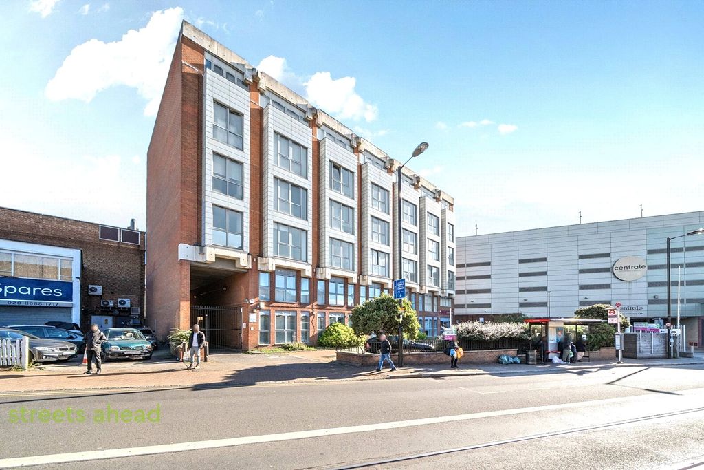 Property photo 1 of 22 Picture No. 02