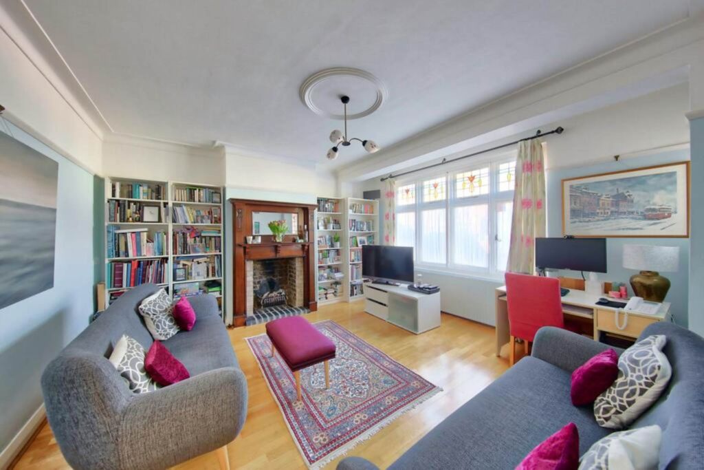 Property photo 1 of 13