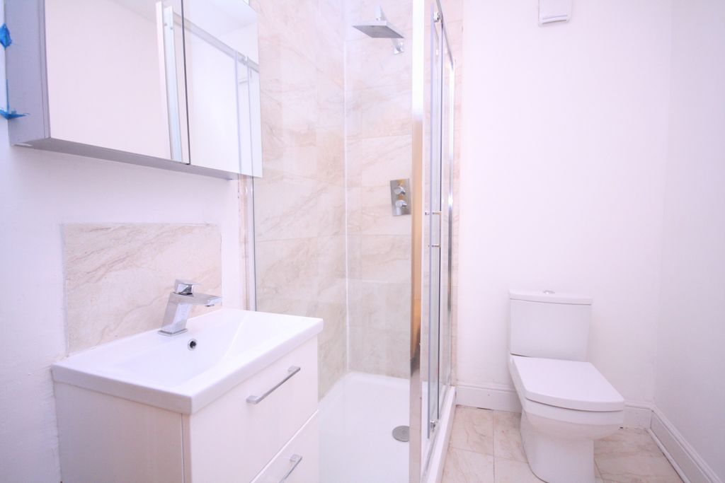 Property photo 3 of 3