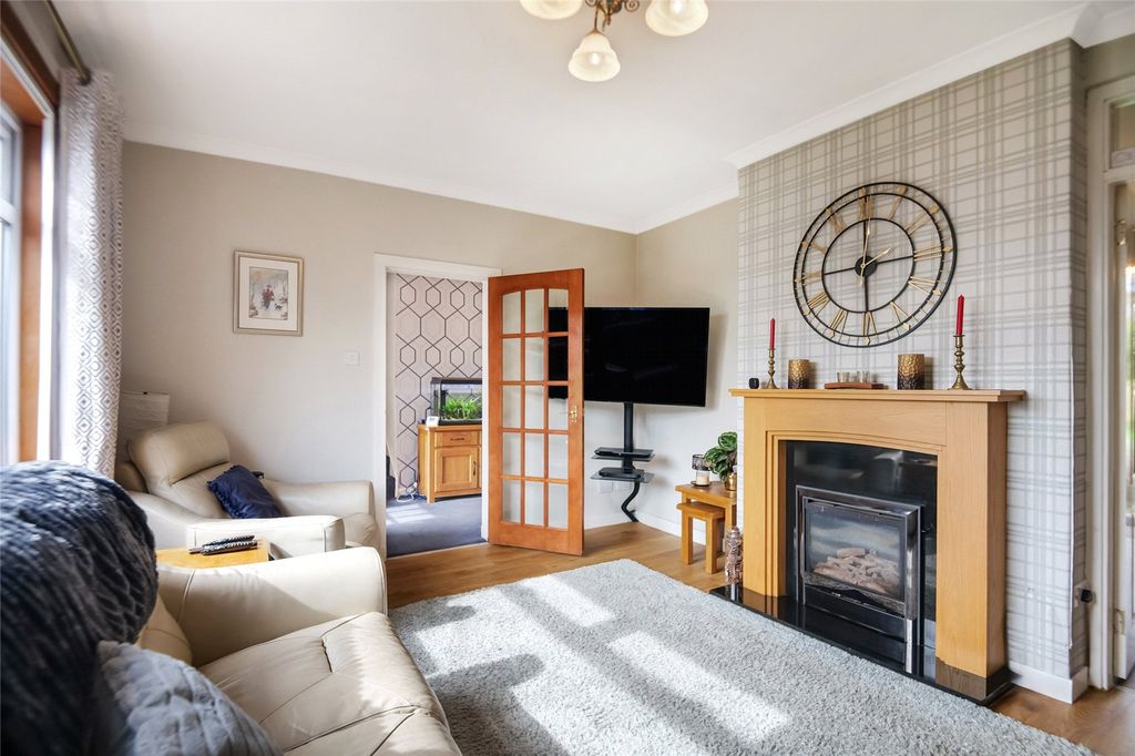 Property photo 3 of 19 Picture No. 03