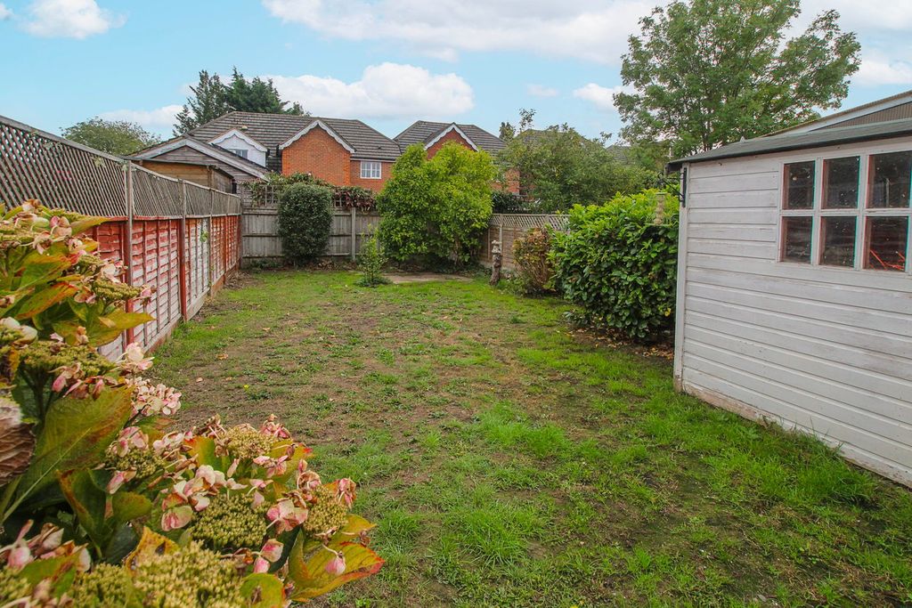 Property photo 3 of 15 Garden