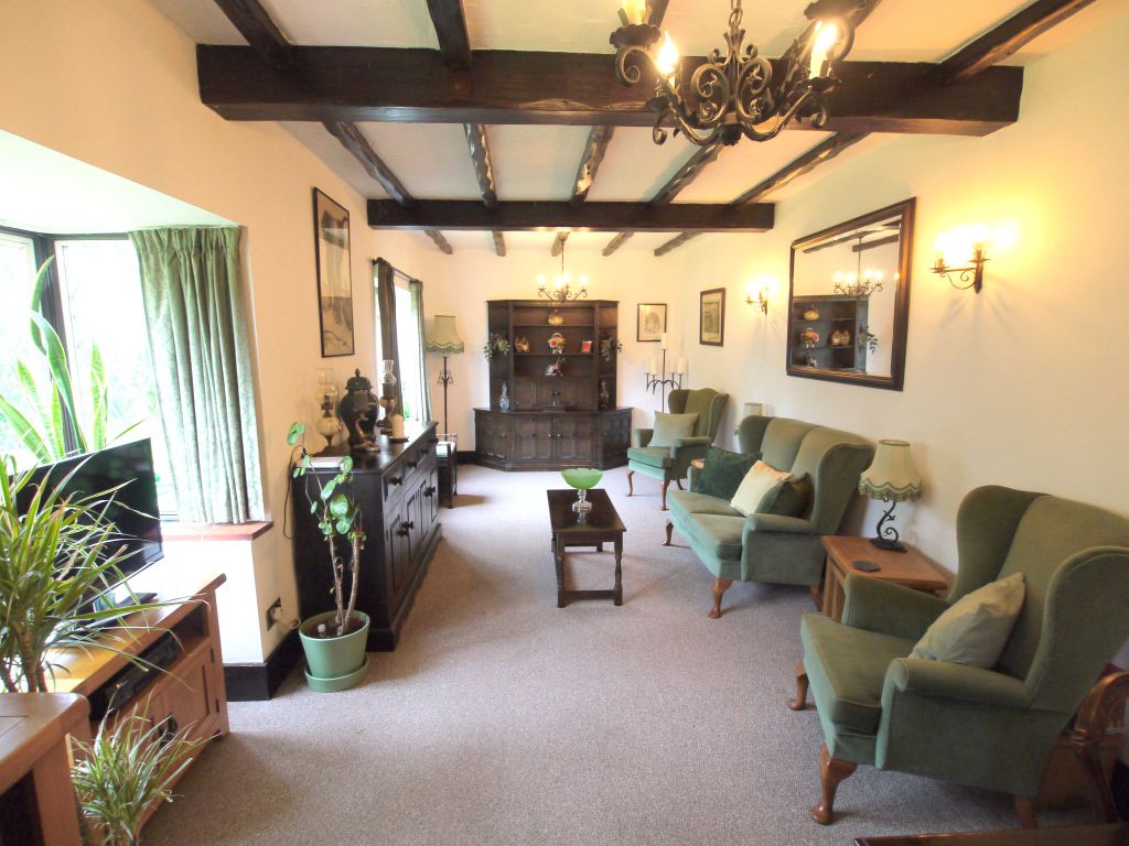 Property photo 2 of 14 Photograph 2