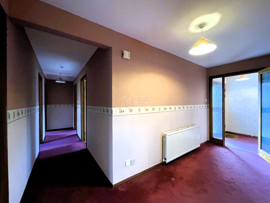 Property photo 3 of 24 Hallway
