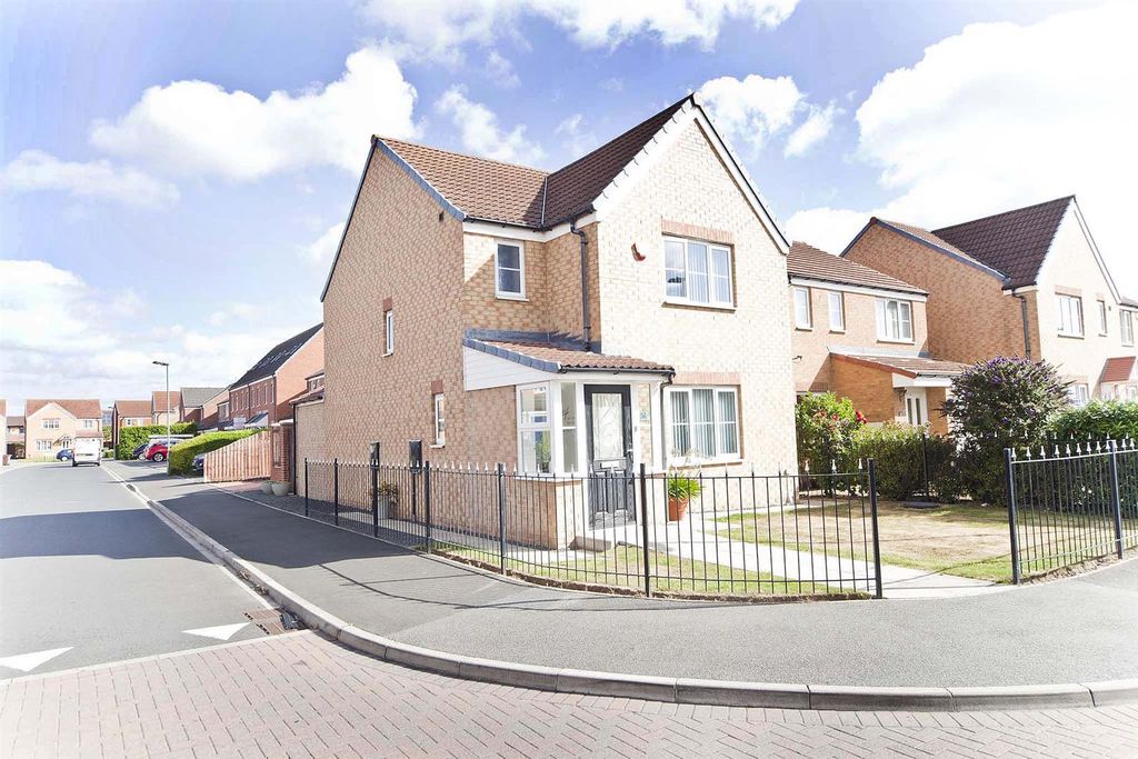 Property photo 1 of 27