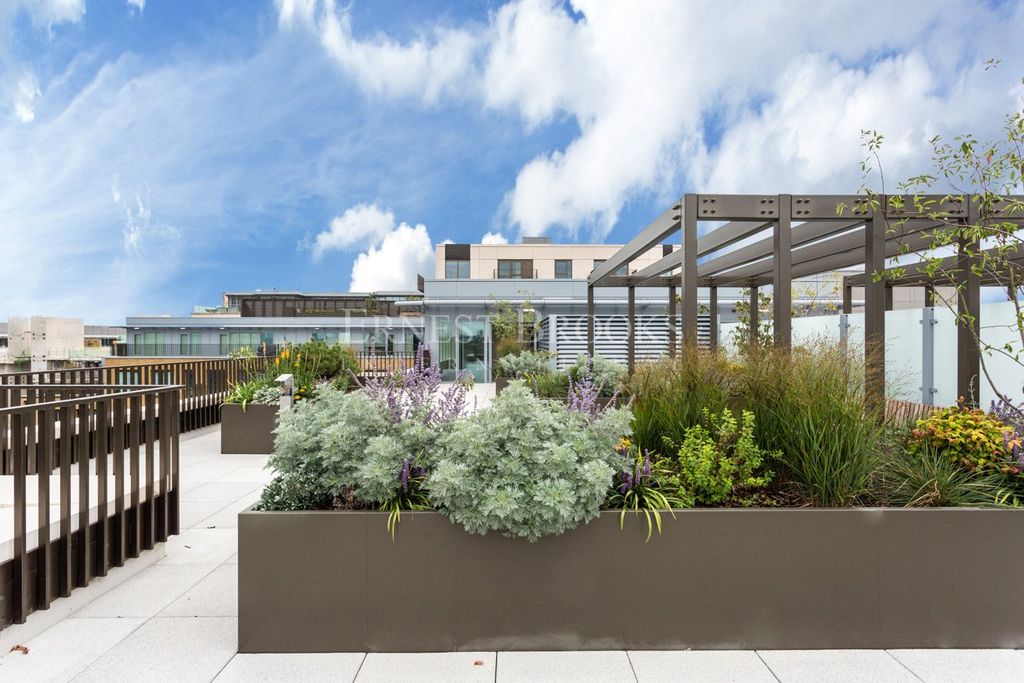 Property photo 2 of 12 Picture No. 10