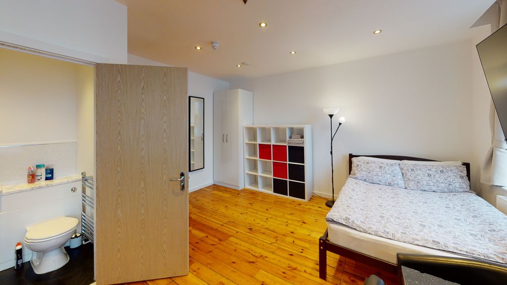 Property photo 1 of 5 Studio Room