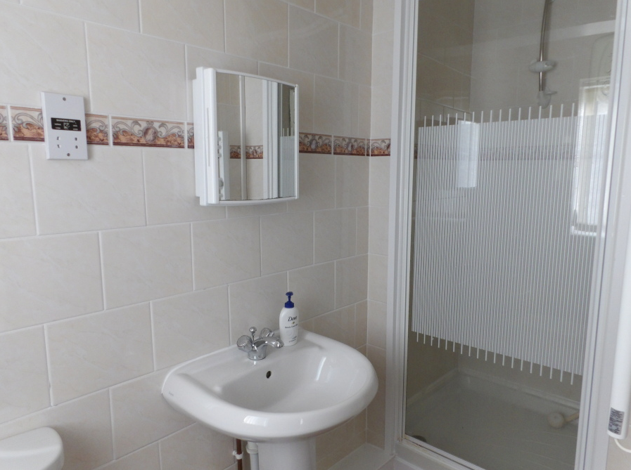 Property photo 2 of 4