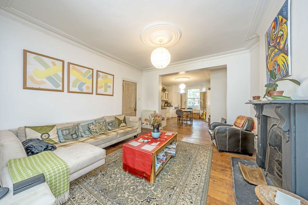 Property photo 3 of 15