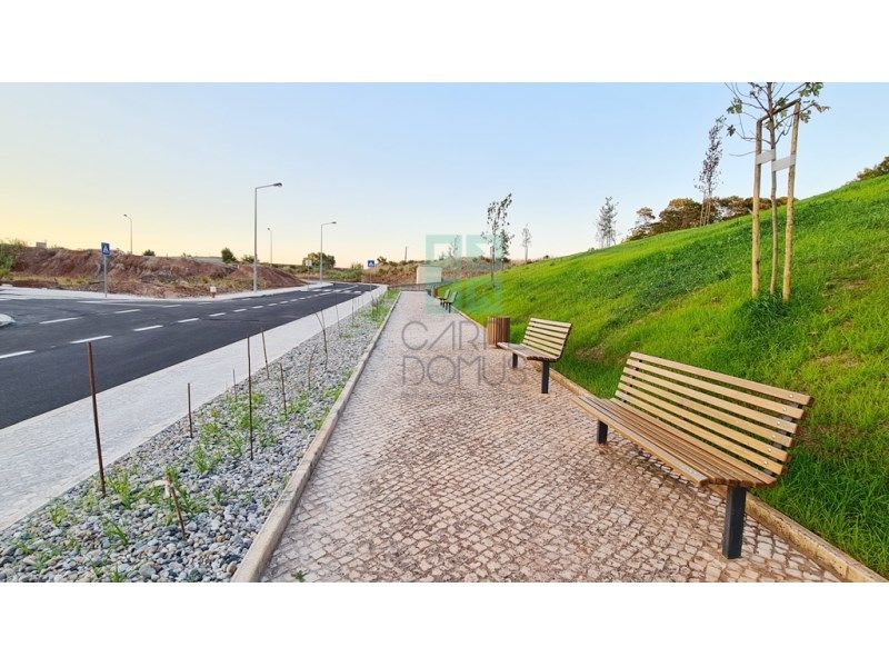 Property photo 3 of 86