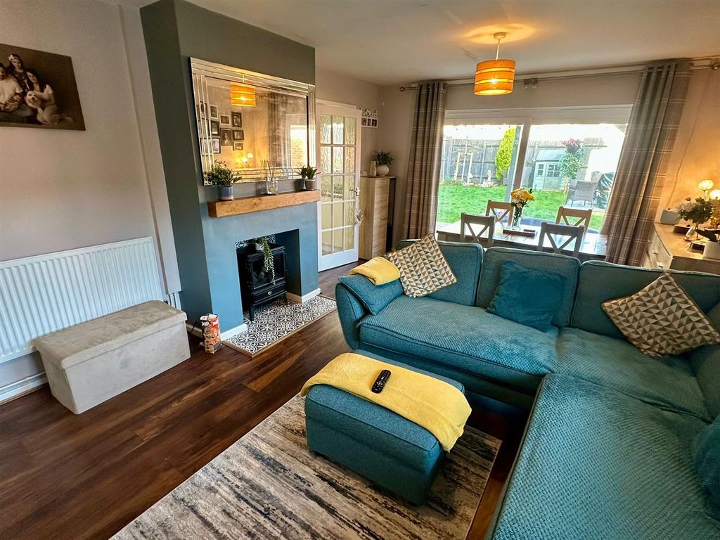 Property photo 3 of 15