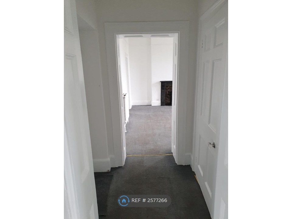 Property photo 2 of 11 Hallway Interior
