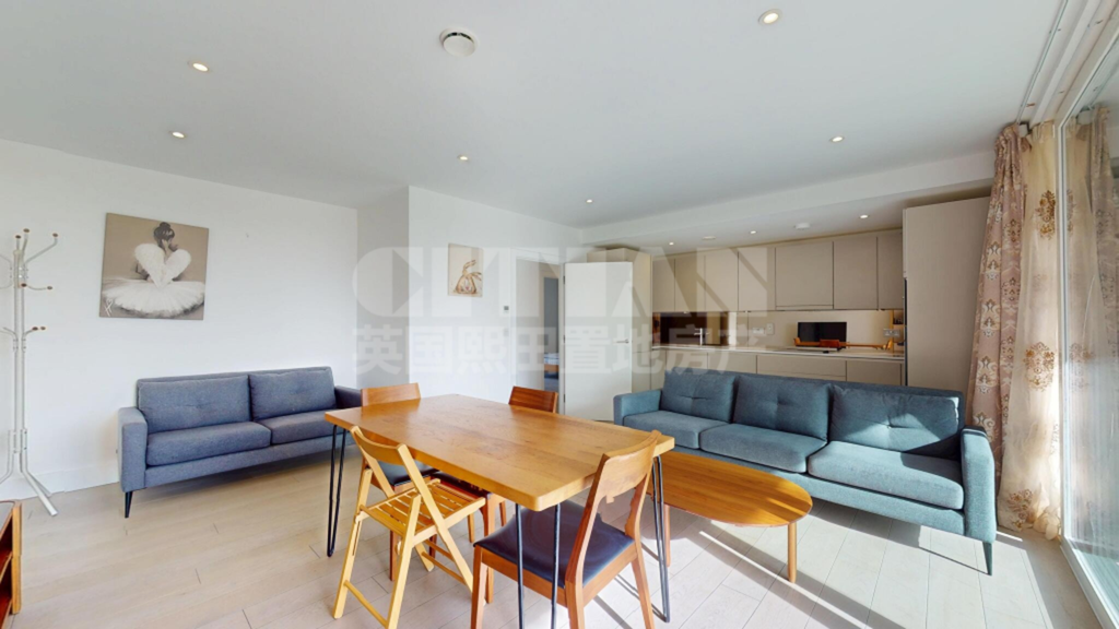 Property photo 3 of 27