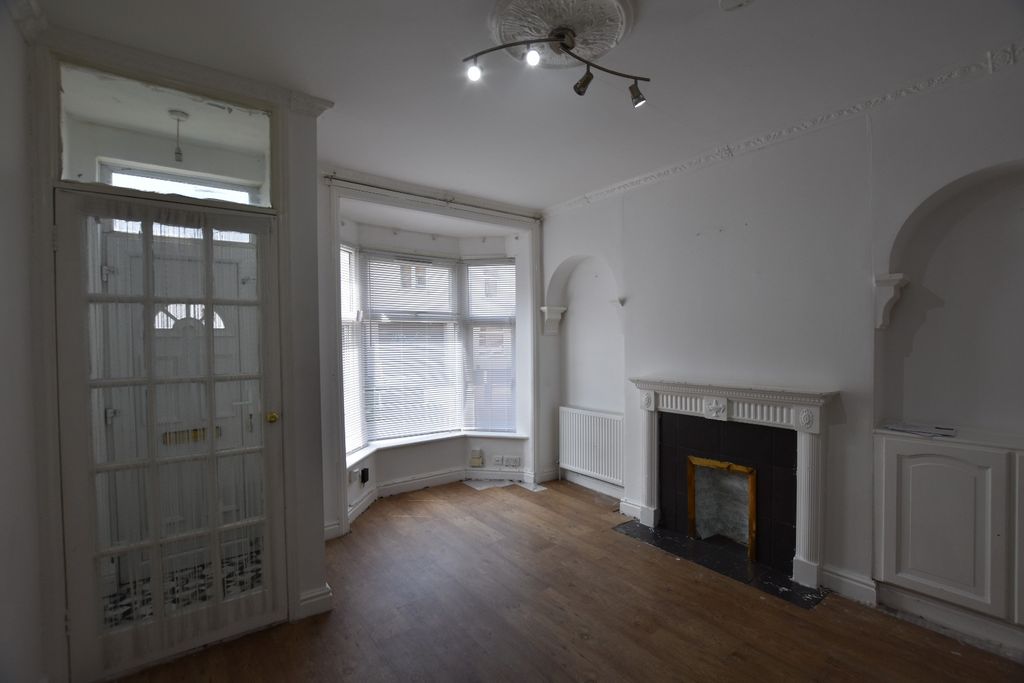 Property photo 2 of 12