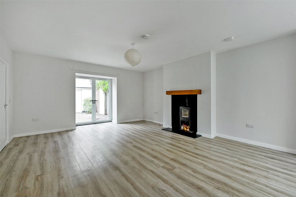 Property photo 3 of 10 Picture No. 03