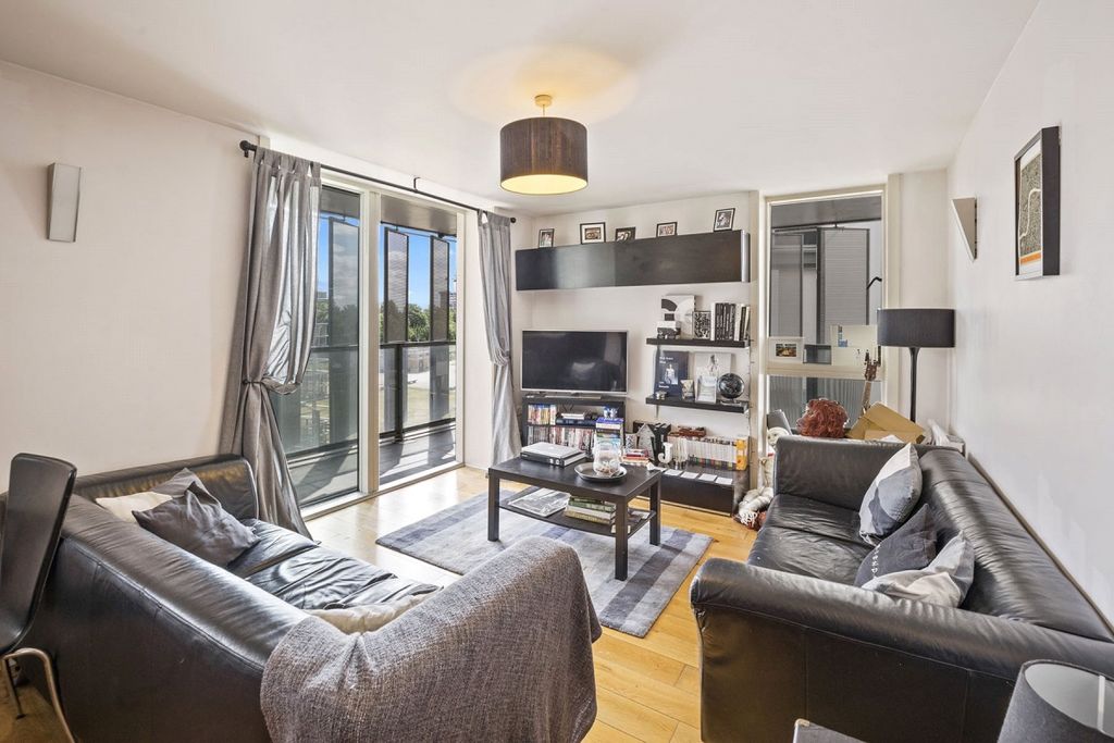 Property photo 2 of 8 Crl100214_32