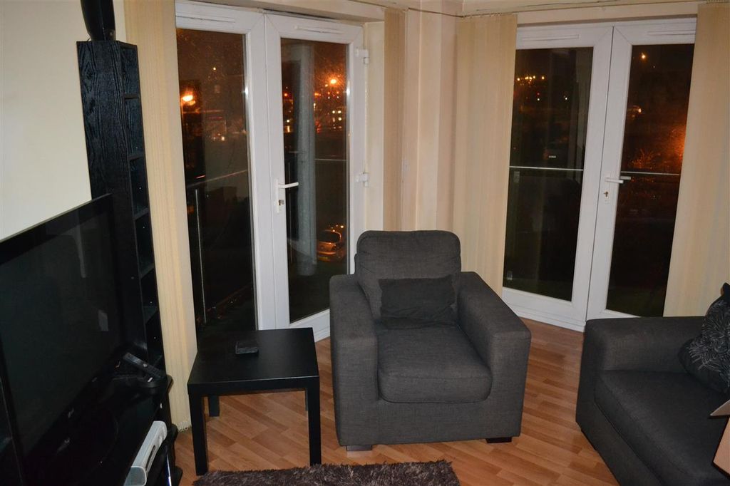 Property photo 2 of 5