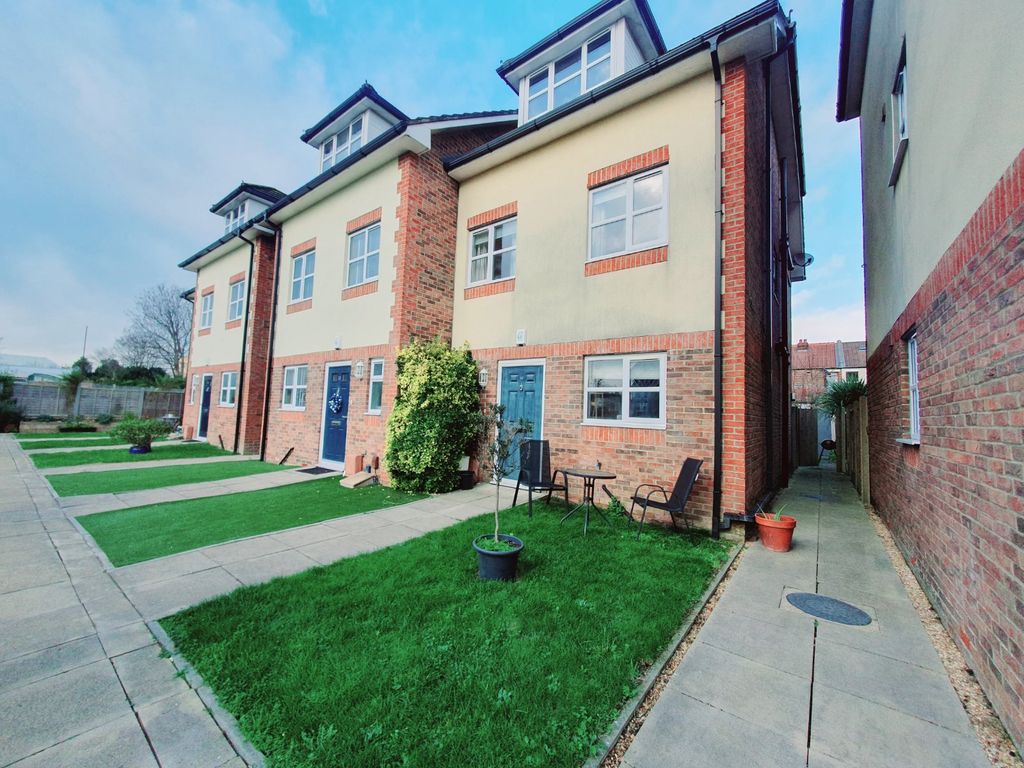 Property photo 1 of 14 Picture No. 03