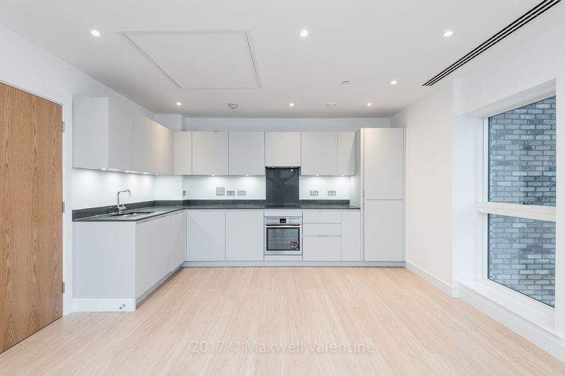 Property photo 1 of 12 Photo 9