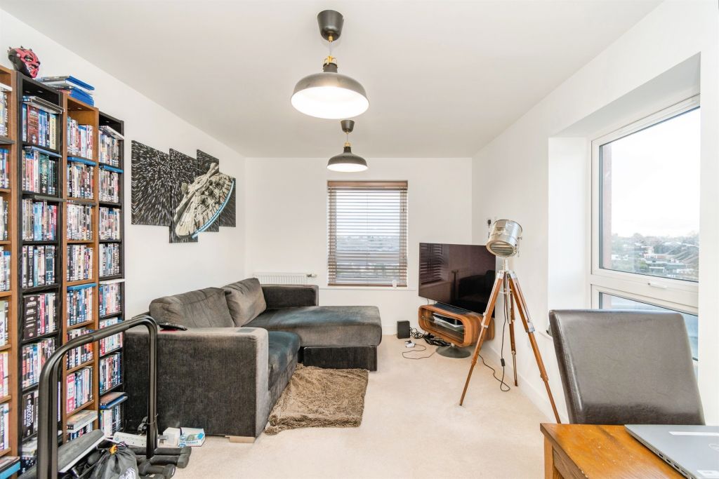 Property photo 3 of 13