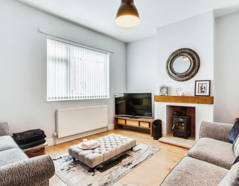 Property photo 3 of 8