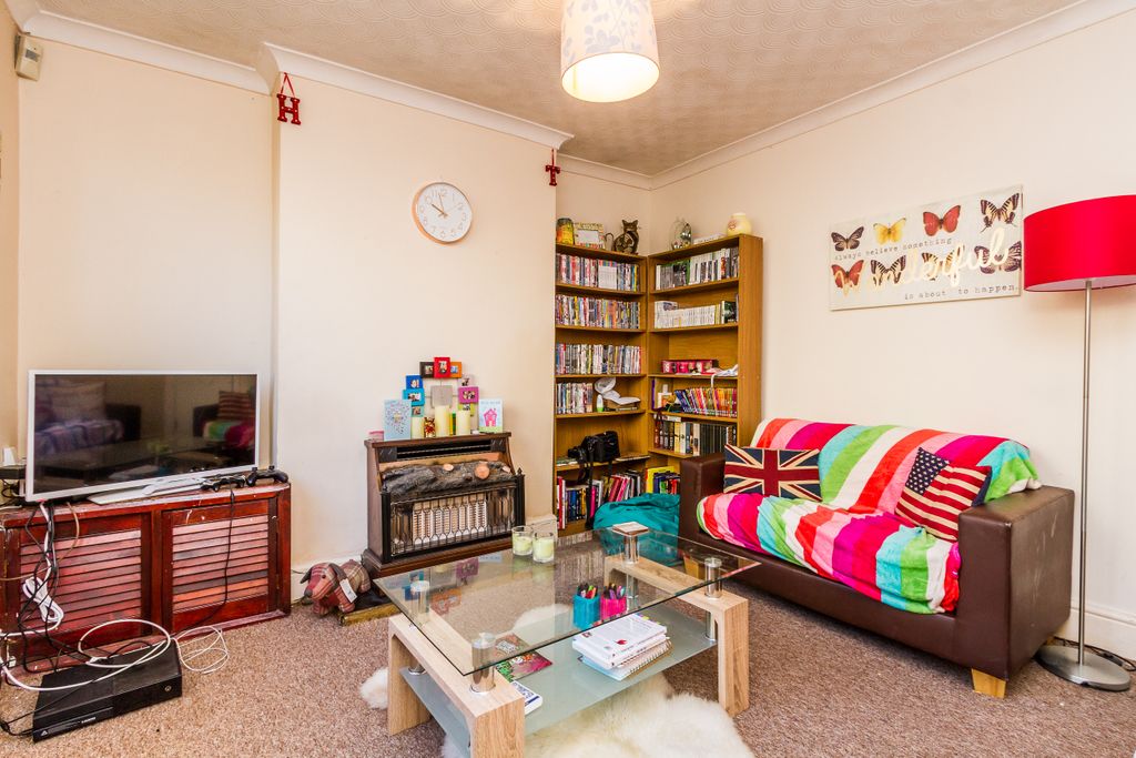 Property photo 3 of 7