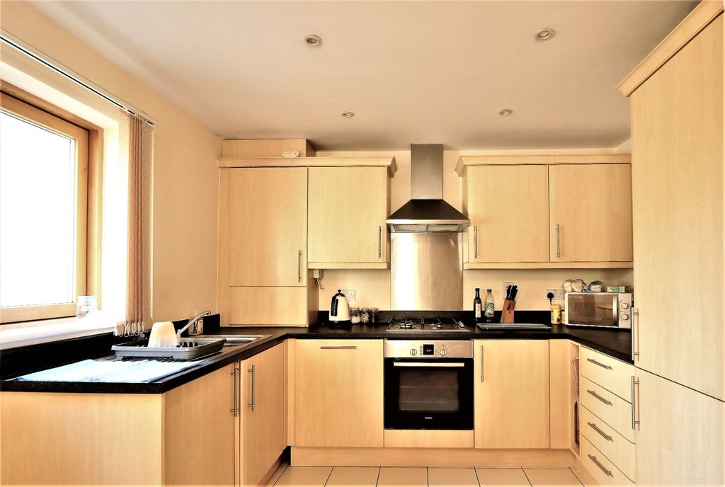 Property photo 2 of 6 938762