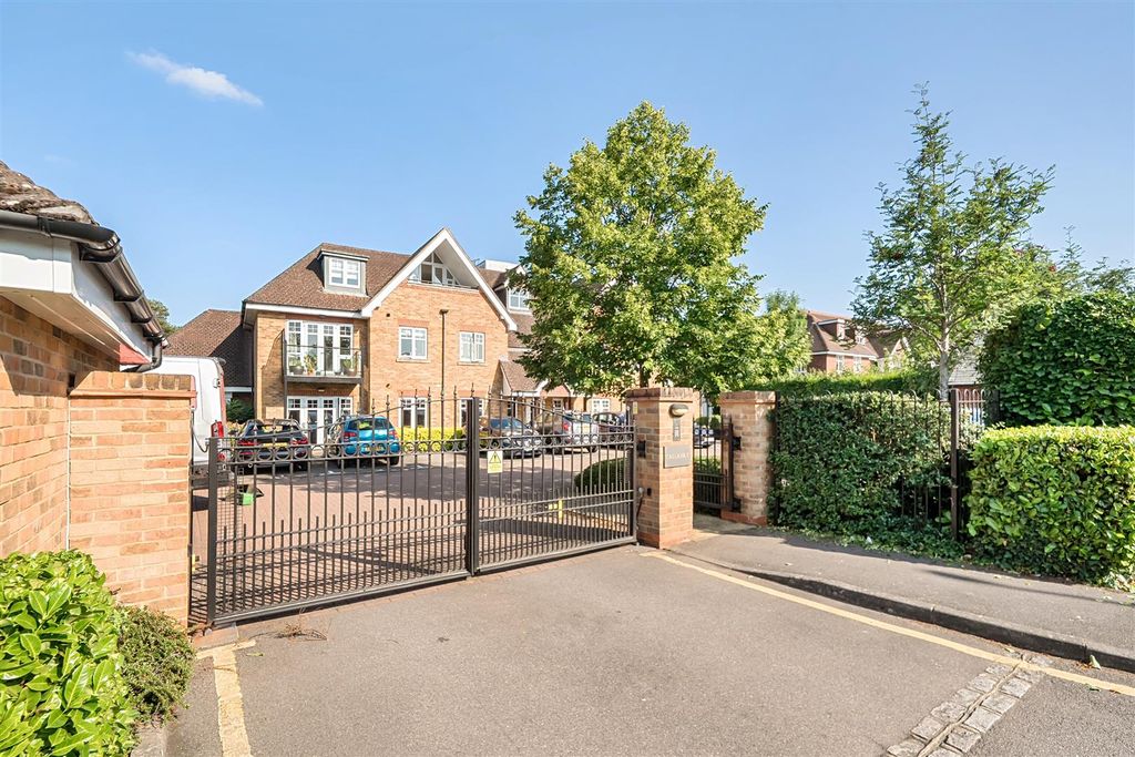 Property photo 1 of 14 Gated Entrance