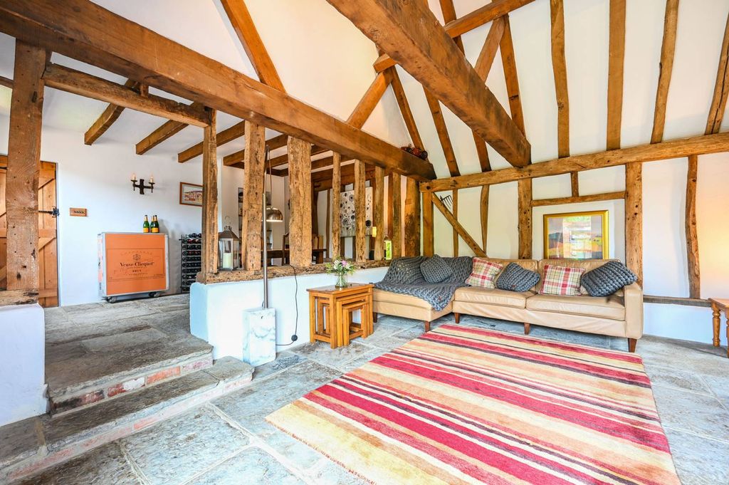 Property photo 2 of 16